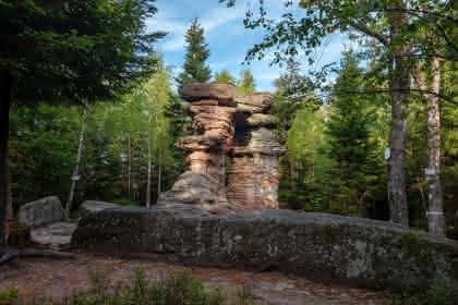 La porte de pierre sur les hauteurs de la Vallée de la Bruche