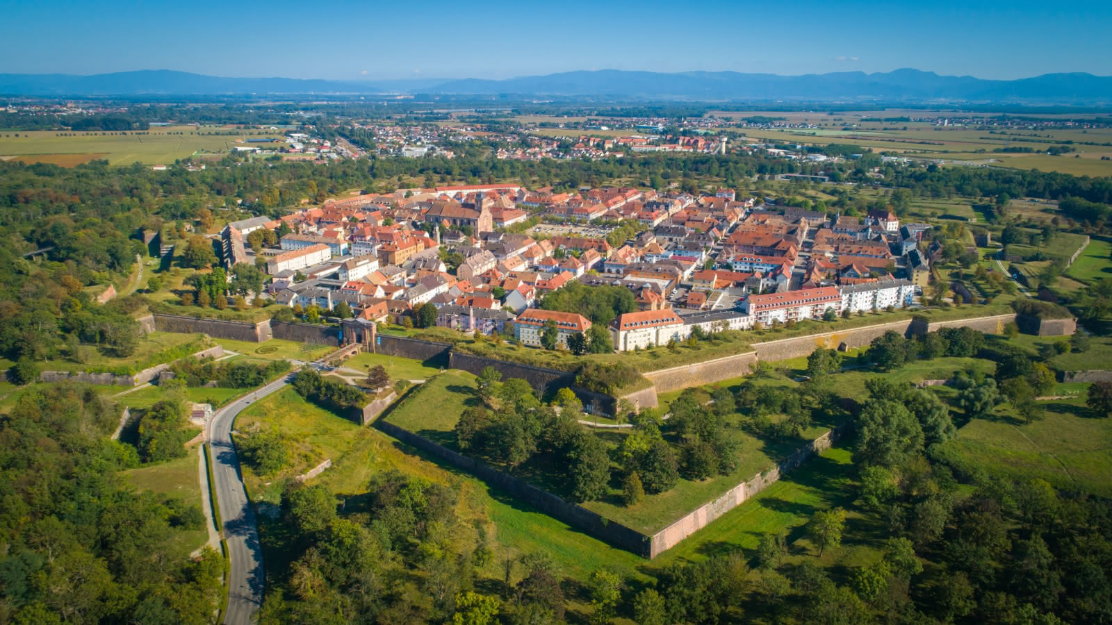 Auf den Spuren von Vauban und Schoelcher – Von Neuf-Brisach bis Fessenheim  - Visit Alsace